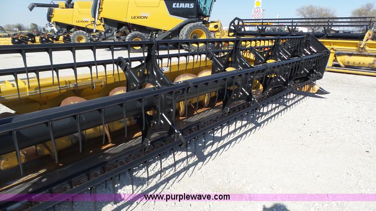 image for item K8256 2009 Claas Lexion F540 Max Flex Series 441 flex head
