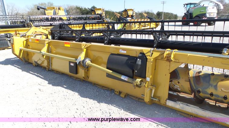 image for item K8256 2009 Claas Lexion F540 Max Flex Series 441 flex head