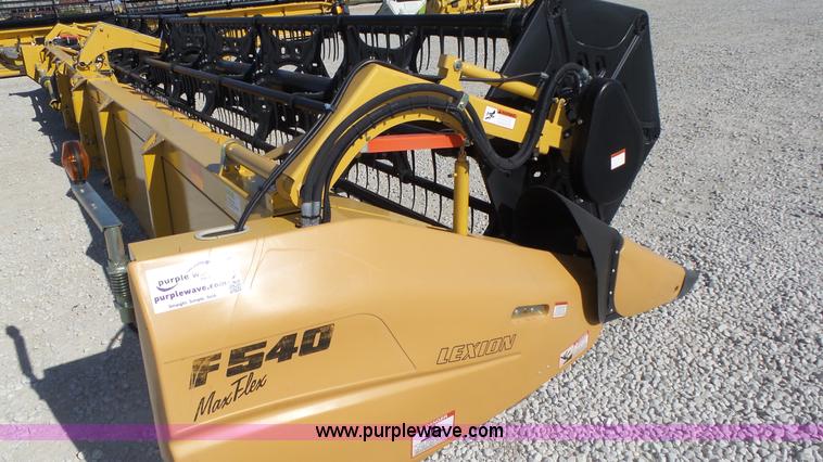 image for item K8256 2009 Claas Lexion F540 Max Flex Series 441 flex head
