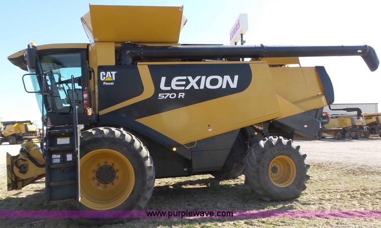 image for item K8261 2009 Claas Lexion 570R combine