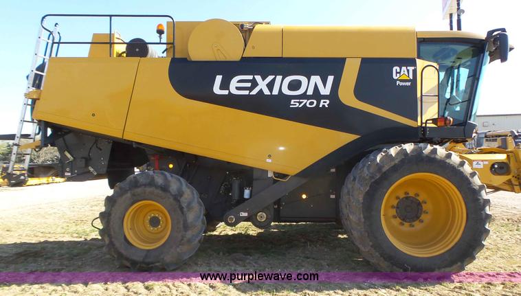 image for item K8261 2009 Claas Lexion 570R combine