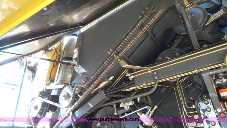image for item K8261 2009 Claas Lexion 570R combine