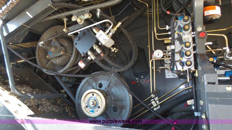 image for item K8261 2009 Claas Lexion 570R combine