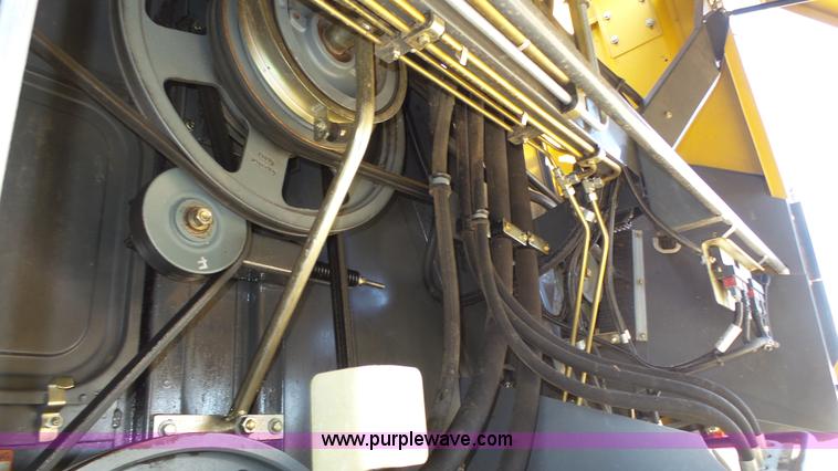 image for item K8261 2009 Claas Lexion 570R combine