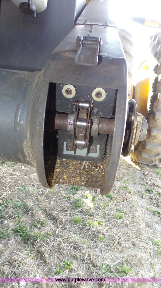 image for item K8261 2009 Claas Lexion 570R combine