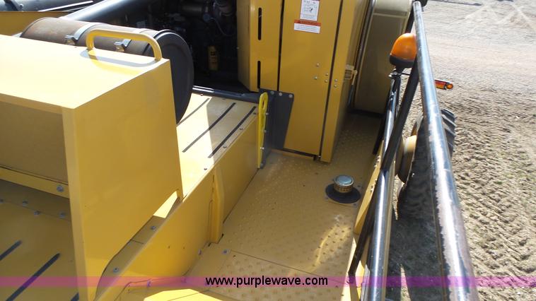 image for item K8261 2009 Claas Lexion 570R combine