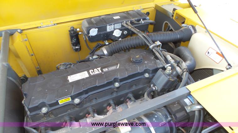 image for item K8261 2009 Claas Lexion 570R combine