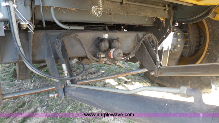 image for item K8261 2009 Claas Lexion 570R combine