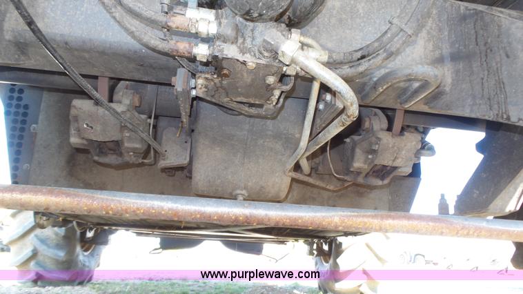 image for item K8261 2009 Claas Lexion 570R combine