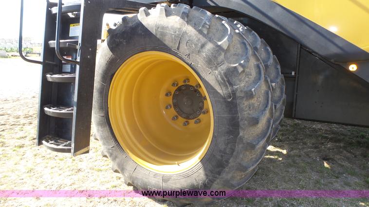 image for item K8261 2009 Claas Lexion 570R combine