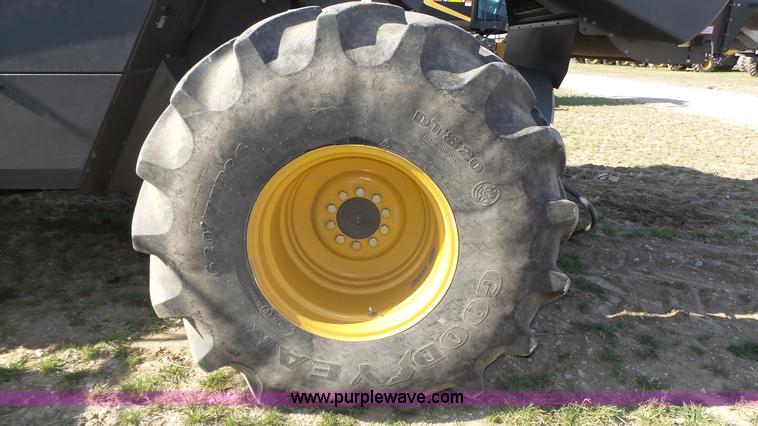 image for item K8261 2009 Claas Lexion 570R combine