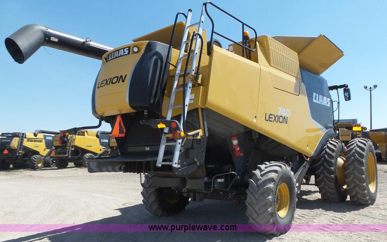 image for item K8262 2012 Claas Lexion 740 combine