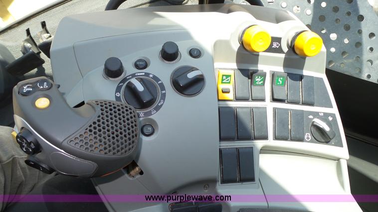 image for item K8262 2012 Claas Lexion 740 combine