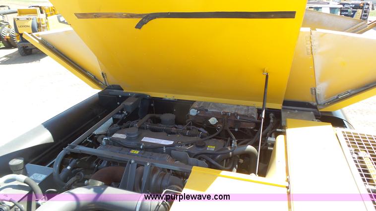 image for item K8262 2012 Claas Lexion 740 combine