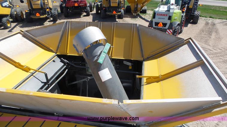 image for item K8262 2012 Claas Lexion 740 combine