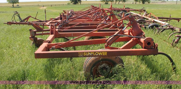 image for item K8878 Sunflower 3160-42 Fallow-King sweep plow