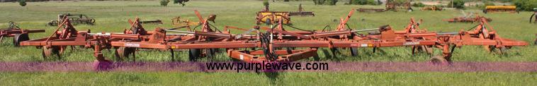 image for item K8878 Sunflower 3160-42 Fallow-King sweep plow