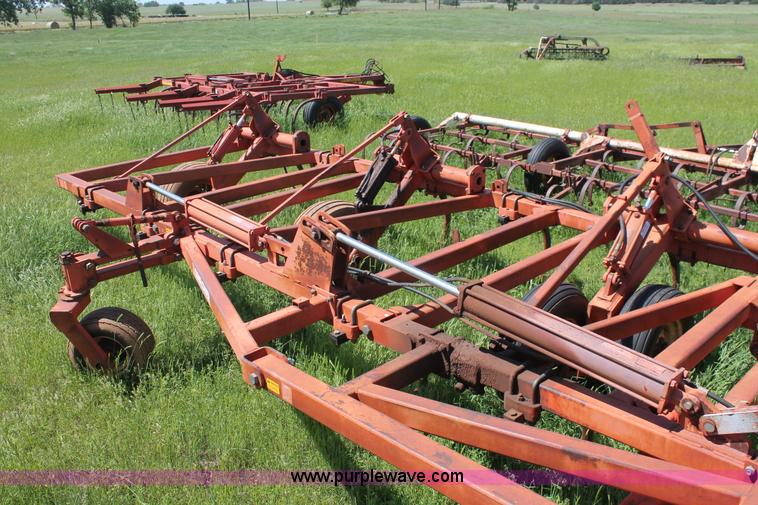 image for item K8878 Sunflower 3160-42 Fallow-King sweep plow