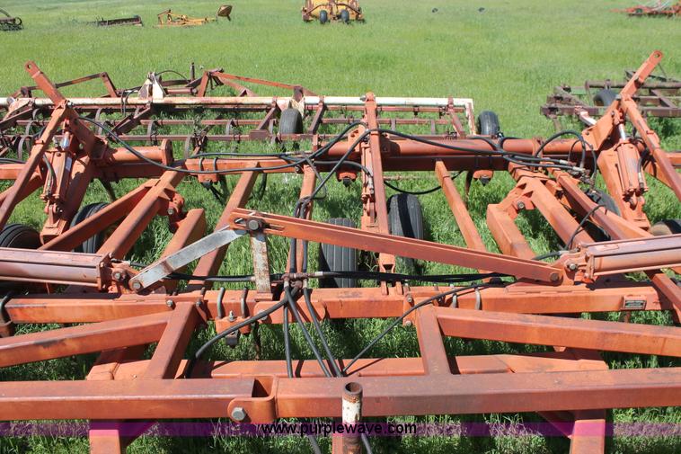 image for item K8878 Sunflower 3160-42 Fallow-King sweep plow