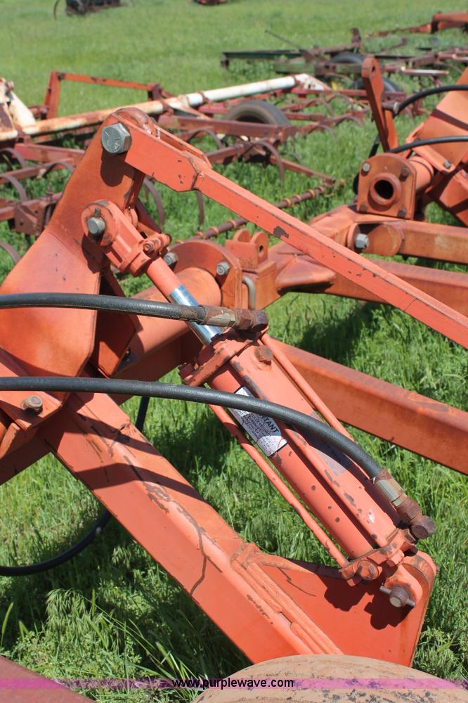 image for item K8878 Sunflower 3160-42 Fallow-King sweep plow