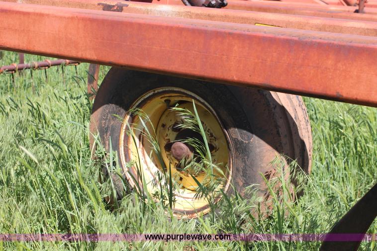 image for item K8878 Sunflower 3160-42 Fallow-King sweep plow