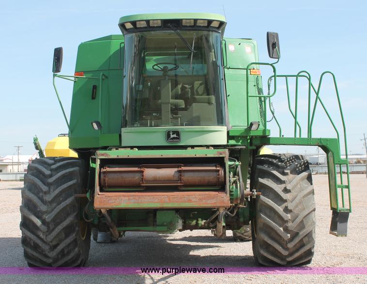 image for item K8879 1997 John Deere 9600 RWA combine