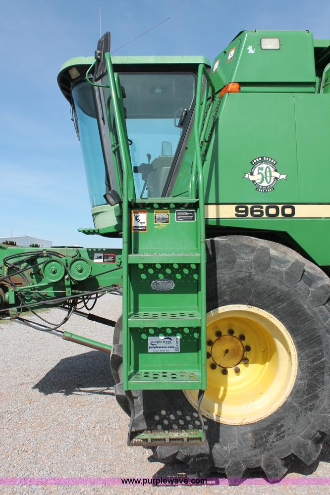 image for item K8879 1997 John Deere 9600 RWA combine