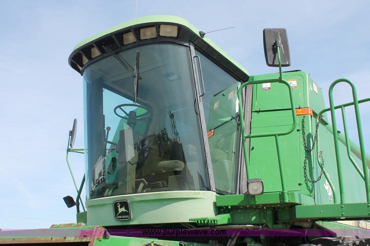 image for item K8879 1997 John Deere 9600 RWA combine