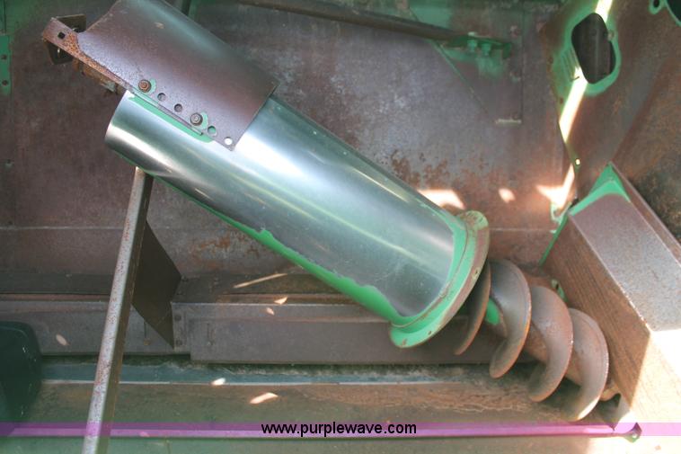 image for item K8879 1997 John Deere 9600 RWA combine