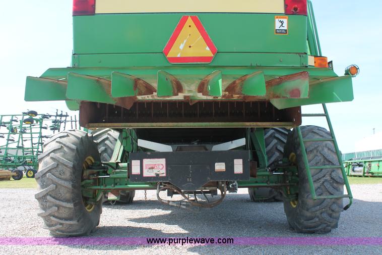 image for item K8879 1997 John Deere 9600 RWA combine