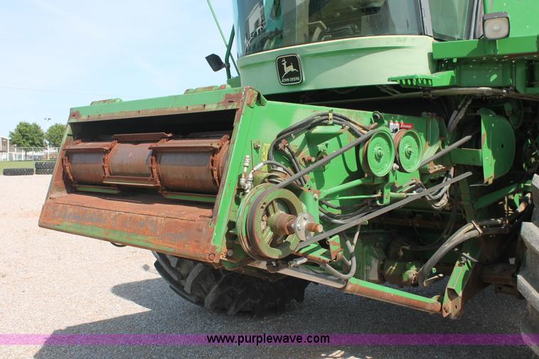 image for item K8879 1997 John Deere 9600 RWA combine