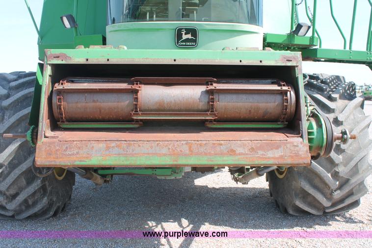 image for item K8879 1997 John Deere 9600 RWA combine
