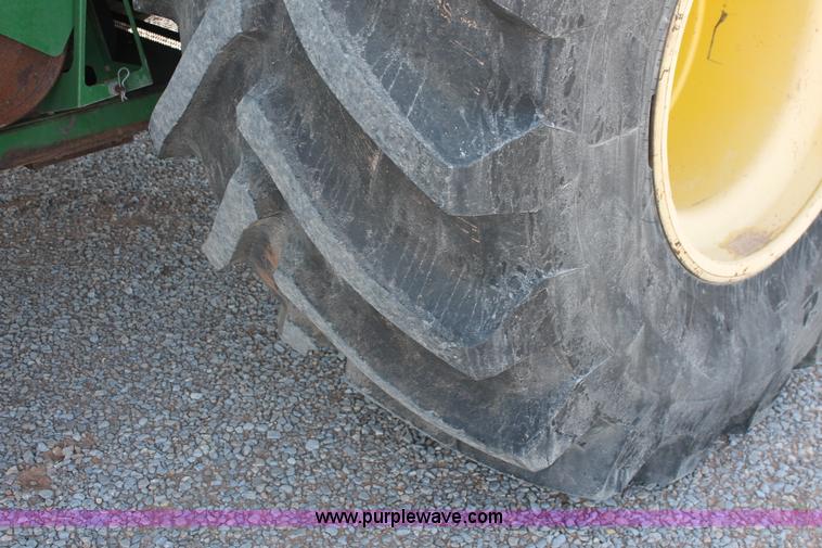 image for item K8879 1997 John Deere 9600 RWA combine