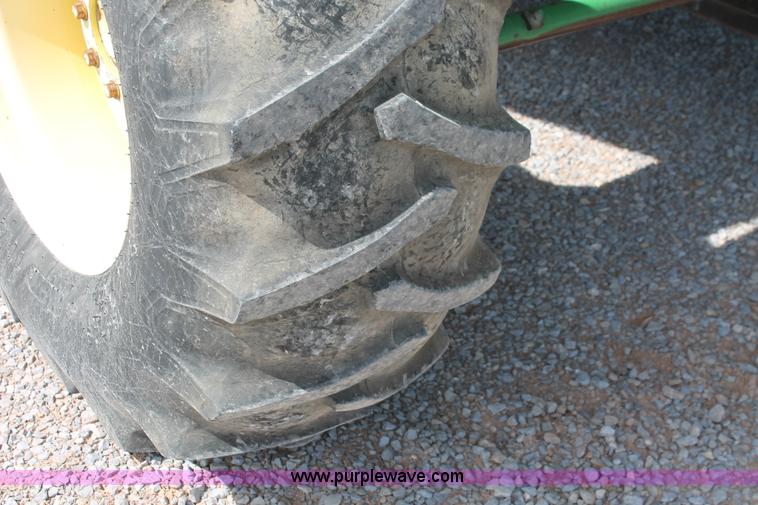 image for item K8879 1997 John Deere 9600 RWA combine