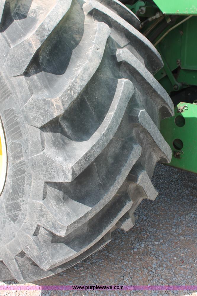 image for item K8879 1997 John Deere 9600 RWA combine