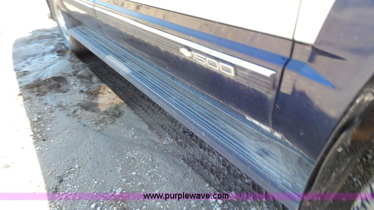 image for item L2114 1994 Chevrolet Suburban K1500 SUV