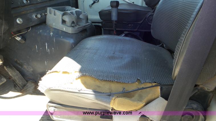 image for item L2115 1992 Ford LN9000 semi truck