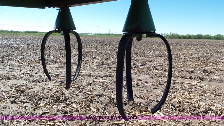 image for item L2116 1982 John Deere 6620 combine