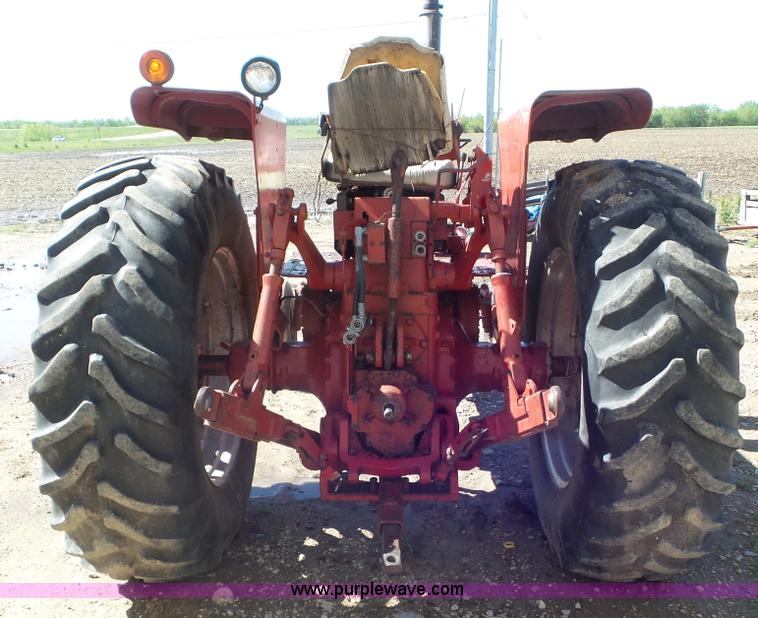 image for item L2117 1970 Farmall 1456 tractor