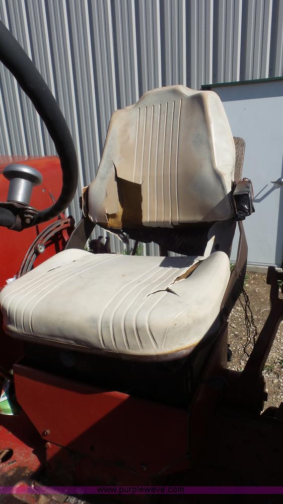 image for item L2117 1970 Farmall 1456 tractor