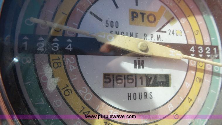 image for item L2117 1970 Farmall 1456 tractor