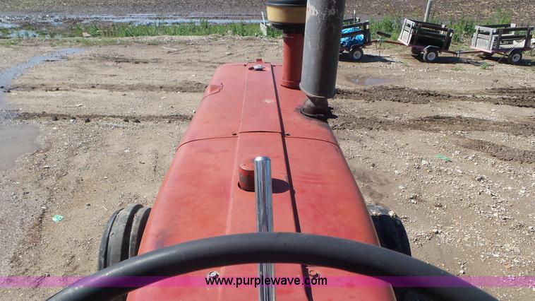 image for item L2117 1970 Farmall 1456 tractor