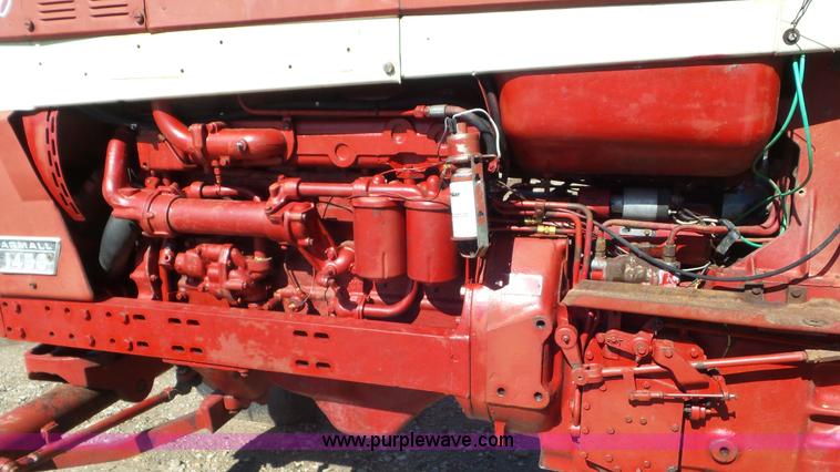 image for item L2117 1970 Farmall 1456 tractor