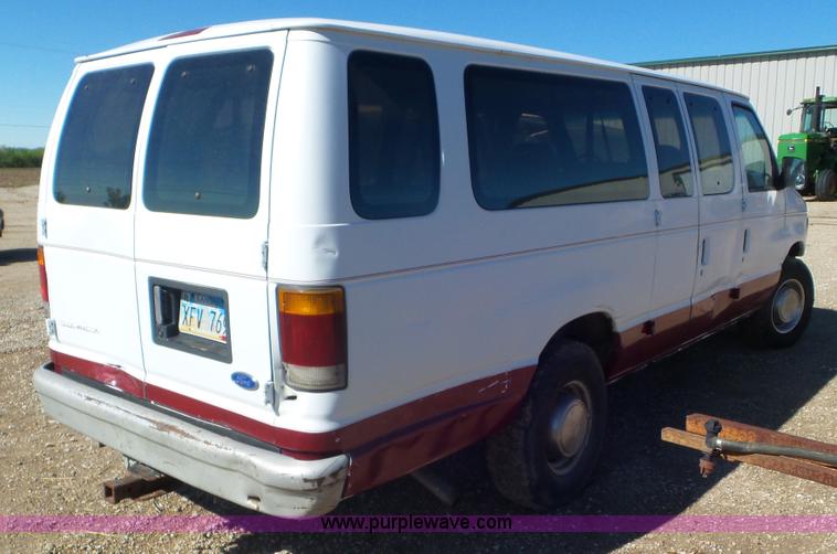 image for item L2118 1993 Ford Club Wagon van