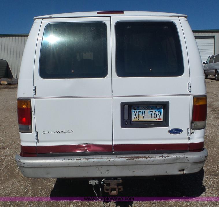 image for item L2118 1993 Ford Club Wagon van