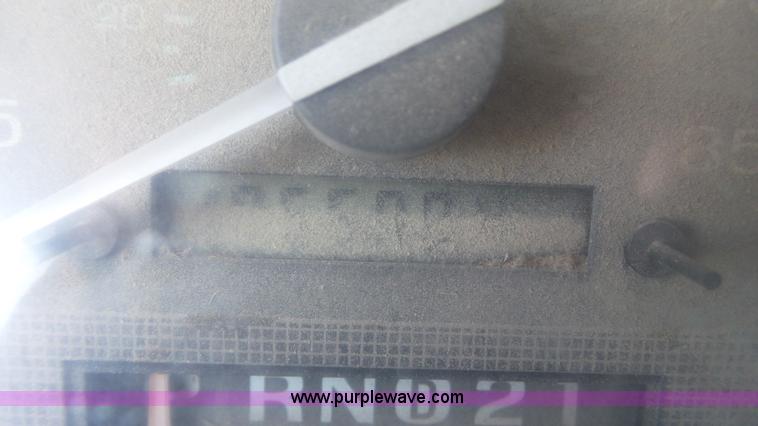 image for item L2118 1993 Ford Club Wagon van