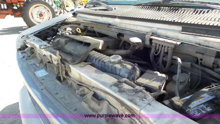 image for item L2118 1993 Ford Club Wagon van