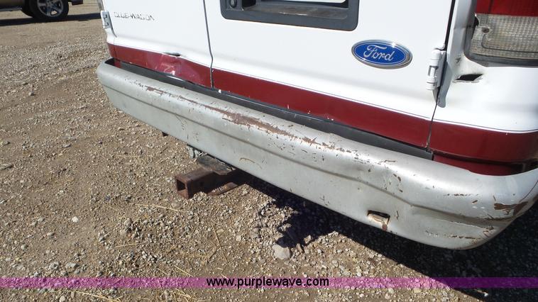 image for item L2118 1993 Ford Club Wagon van