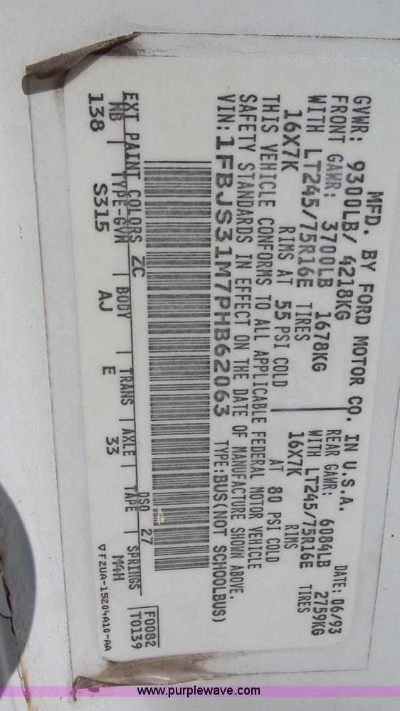 image for item L2118 1993 Ford Club Wagon van