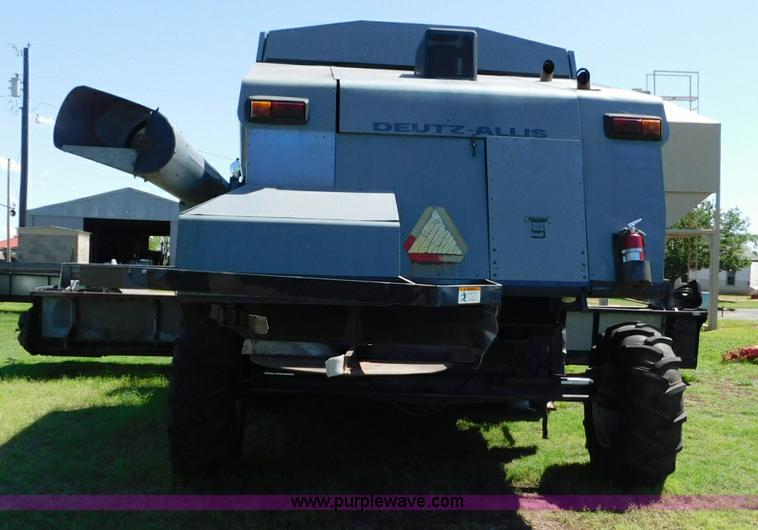 image for item L5831 1991 Gleaner R70 combine